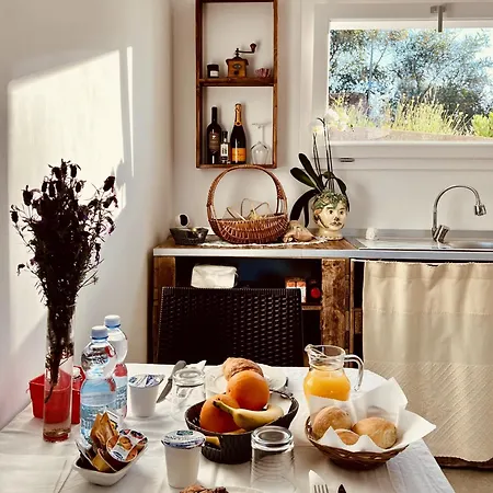 לינה וארוחת בוקר Sole Matto 3*